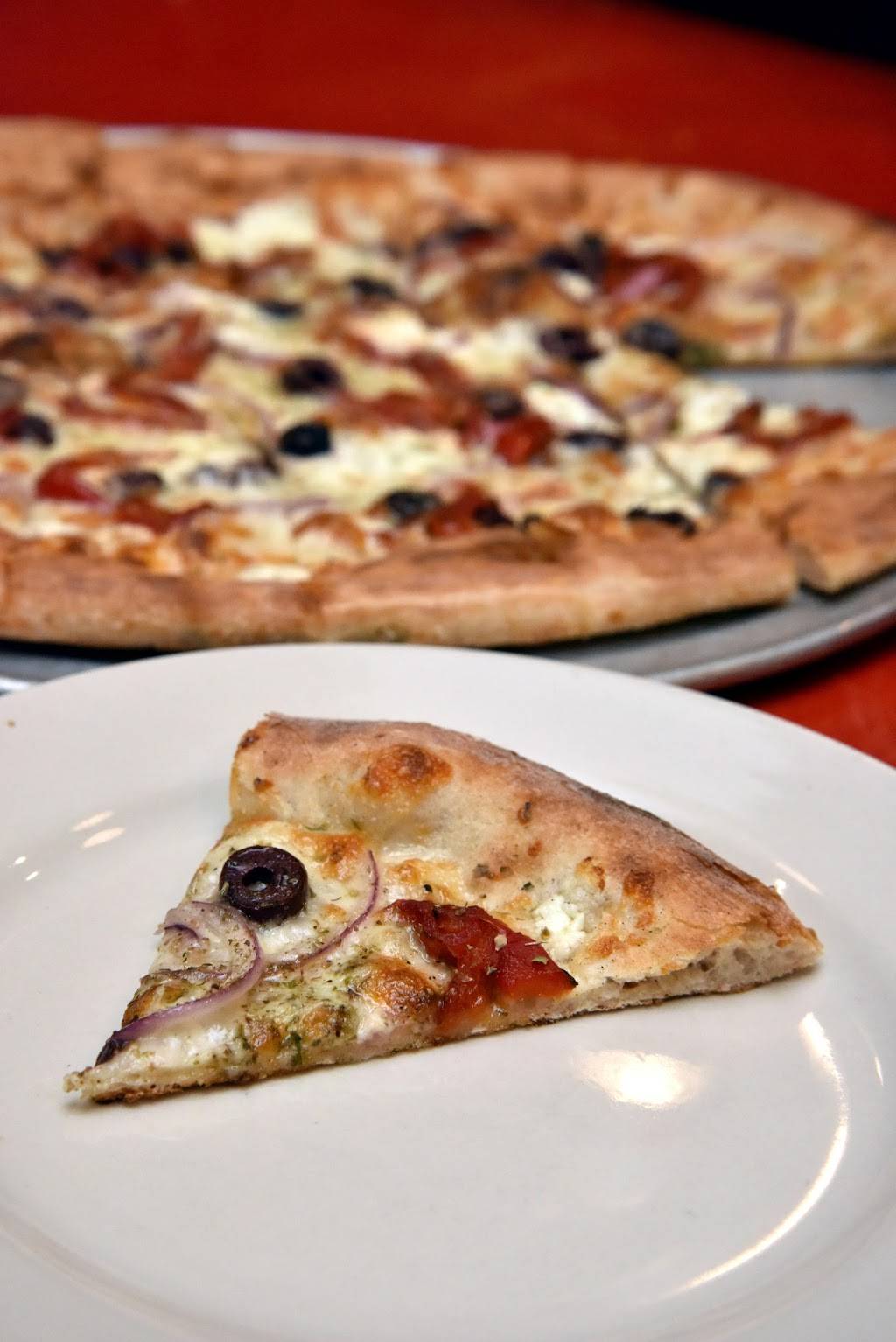 Flatbread Company | restaurant | 110 Albany Turnpike, Canton, CT 06019, USA | 8606933314 OR +1 860-693-3314