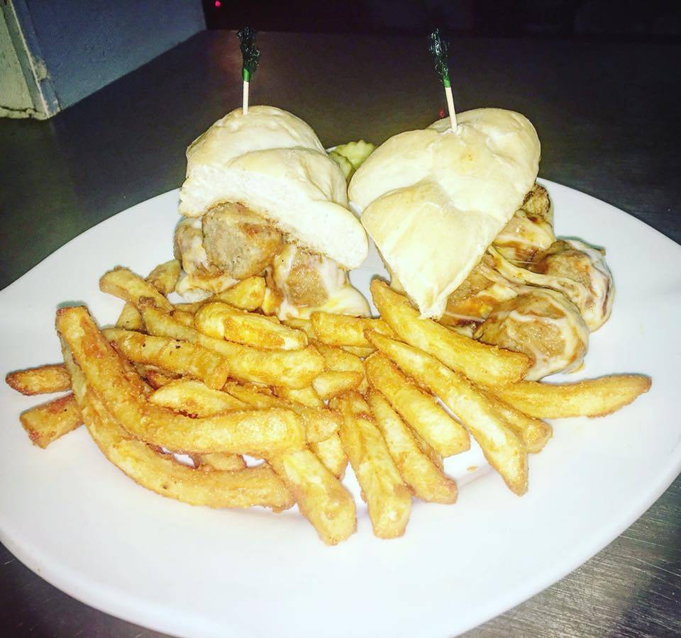 Brewskis Pub & Grill | restaurant | 900 Bruski Dr, Winona, MN 55987, USA | 5074742930 OR +1 507-474-2930