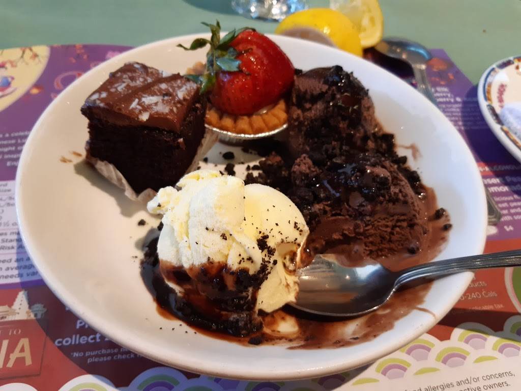 Mandarin Restaurant | meal takeaway | 1255 The Queensway, Etobicoke, ON M8Z 1S2, Canada | 4162525000 OR +1 416-252-5000