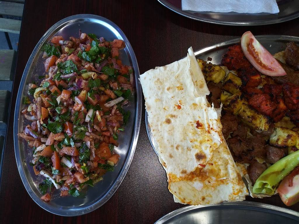 Halal Boys | restaurant | 7221 Tampa Ave, Reseda, CA 91335, USA | 8183411946 OR +1 818-341-1946