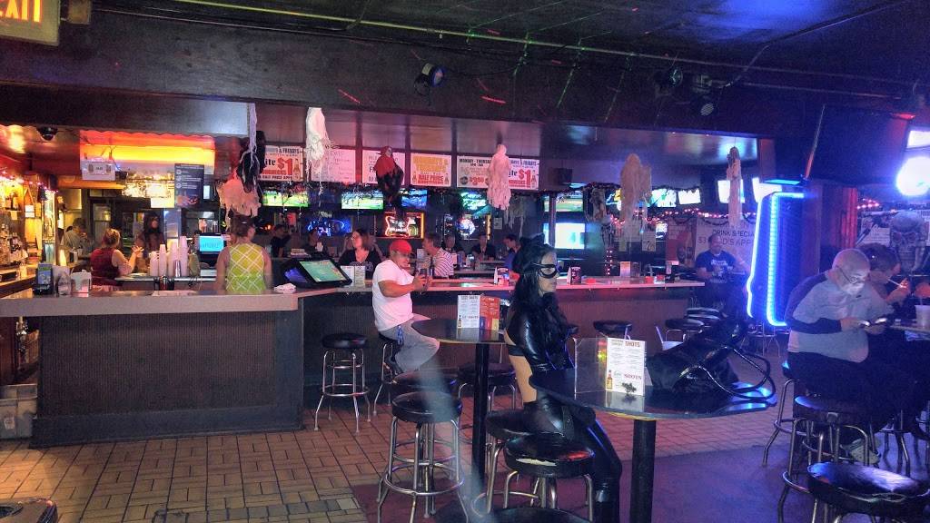 Peecox | restaurant | 635 Donaldson Hwy, Erlanger, KY 41018, USA | 8593427000 OR +1 859-342-7000