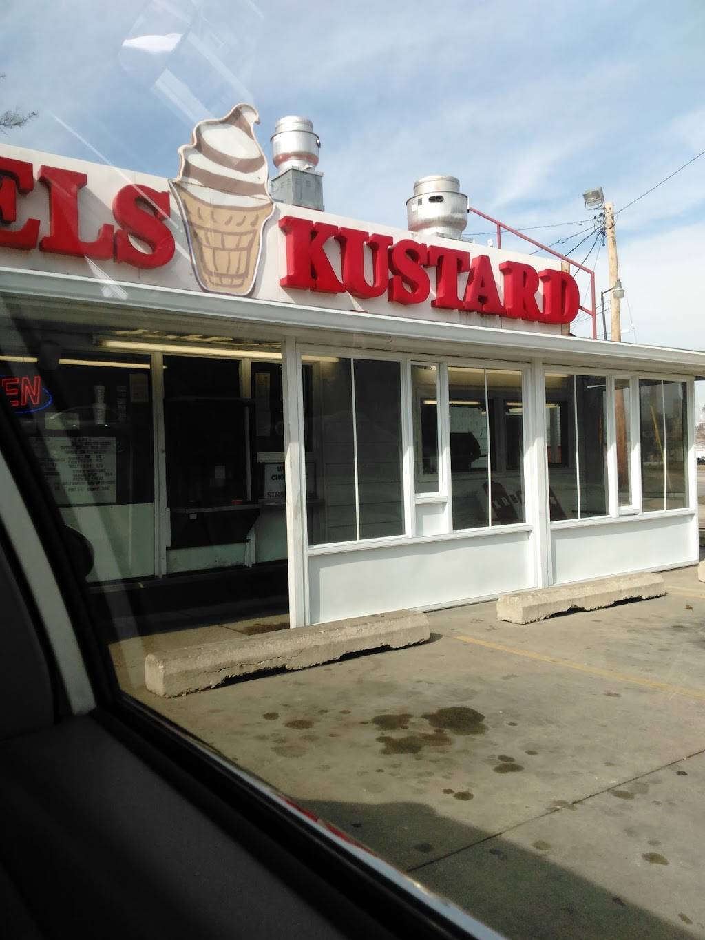 Krekels Dairy Maid | restaurant | 2320 E Main St, Decatur, IL 62521, USA | 2174231719 OR +1 217-423-1719