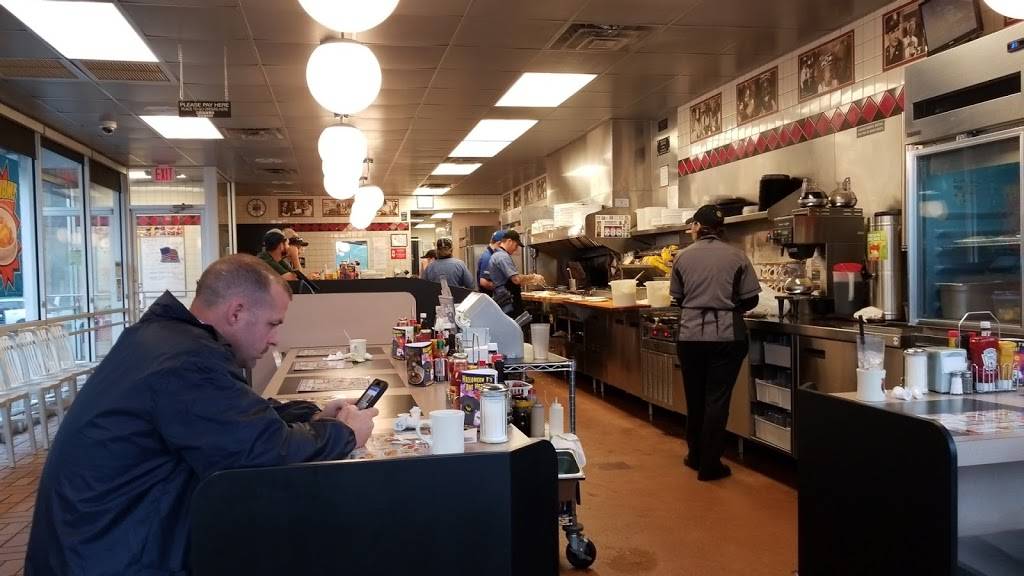 Waffle House | meal takeaway | 6011 Asheville Hwy, Hendersonville, NC 28791, USA | 8286844441 OR +1 828-684-4441