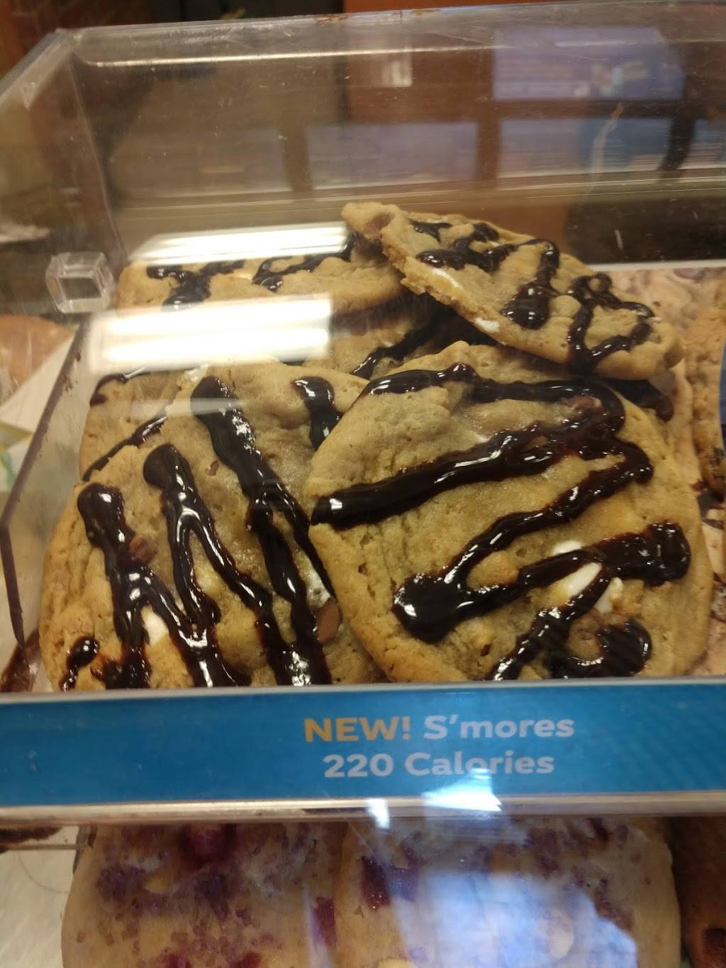 Subway Restaurants | restaurant | 7327 Kingston Pike, Knoxville, TN 37919, USA | 8655843894 OR +1 865-584-3894