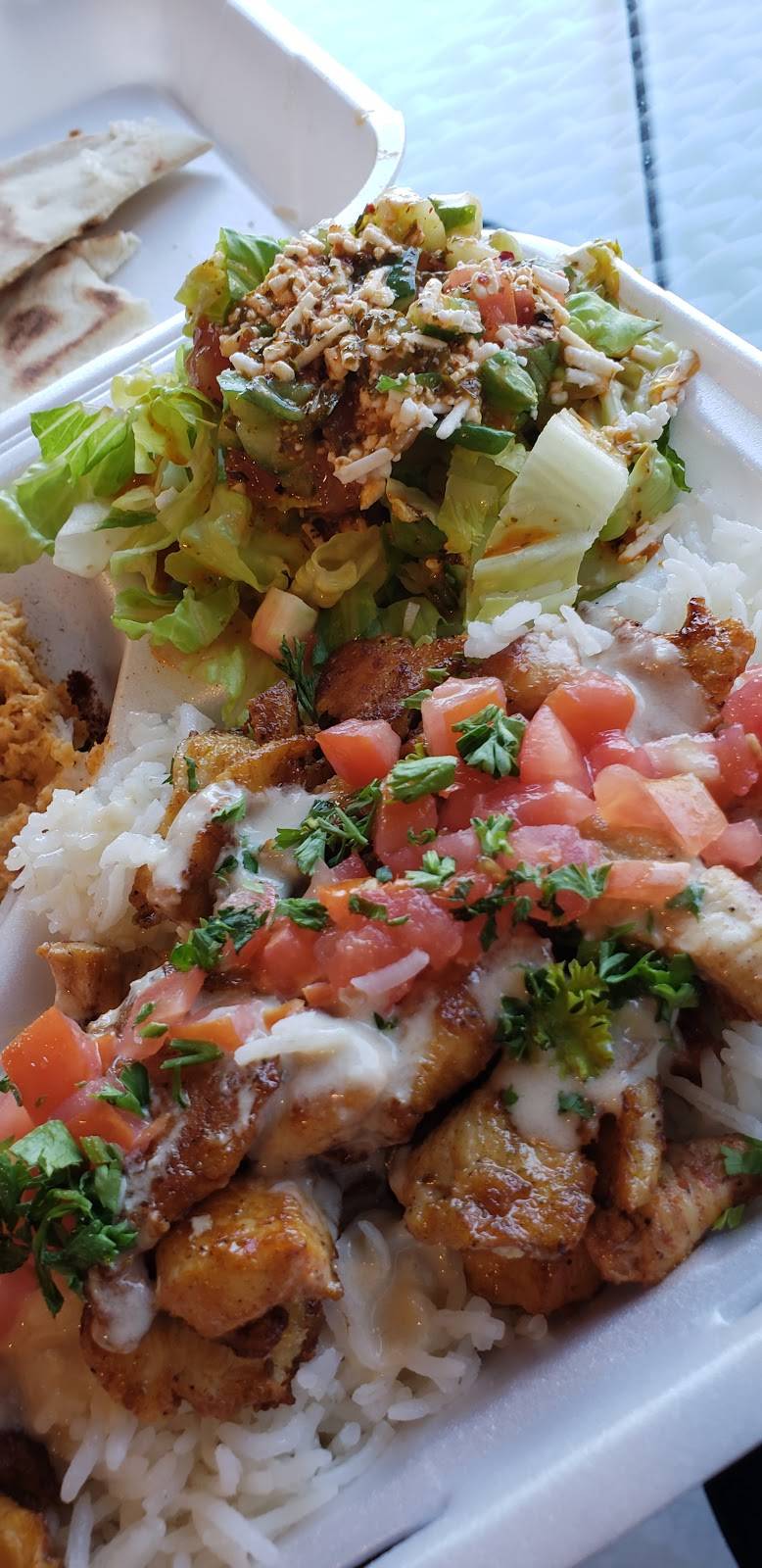 Lusys mediterranean cafe | restaurant | 16200 Ventura Blvd Unit 102 B, Encino, CA 91436, USA | 8188495653 OR +1 818-849-5653