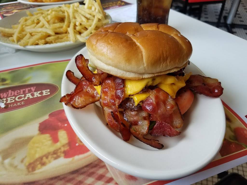 Steak n Shake | restaurant | 4480 Park St N, St. Petersburg, FL 33709, USA | 7275450948 OR +1 727-545-0948