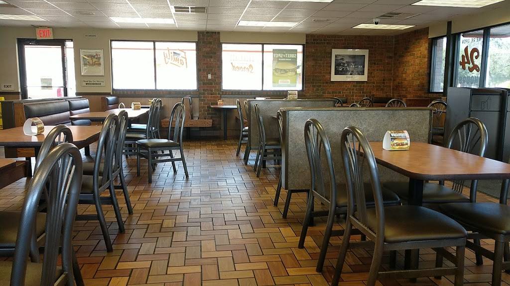 Whataburger | restaurant | 1701 Malone St, Denton, TX 76201, USA | 9403832311 OR +1 940-383-2311