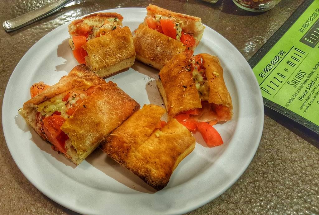 Pizza On Main | restaurant | 53 Lower Main St, Morristown, VT 05661, USA | 8028884155 OR +1 802-888-4155