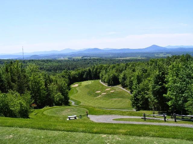 Dufferin Heights Golf Club | restaurant | 4115 QC-143, Stanstead, QC J0B 3E0, Canada | 8198762113 OR +1 819-876-2113