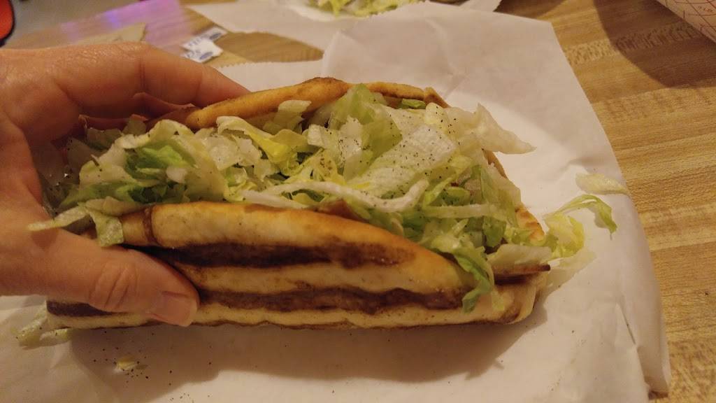 Georgios Famous Pizza | restaurant | 211 Main St, North Myrtle Beach, SC 29582, USA | 8432493135 OR +1 843-249-3135