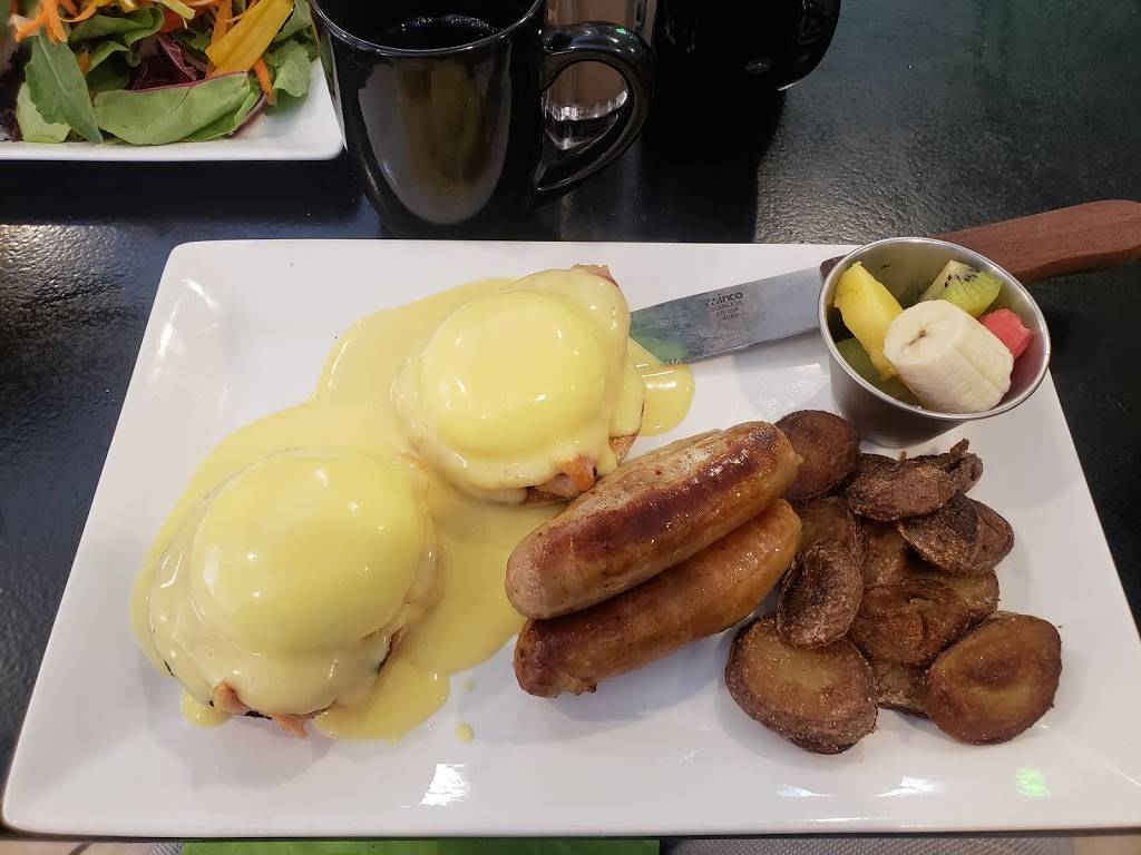 CHEFIES eatery | restaurant | 19415 Yonge St #5, Holland Landing, ON L9N 1L8, Canada | 9058362211 OR +1 905-836-2211