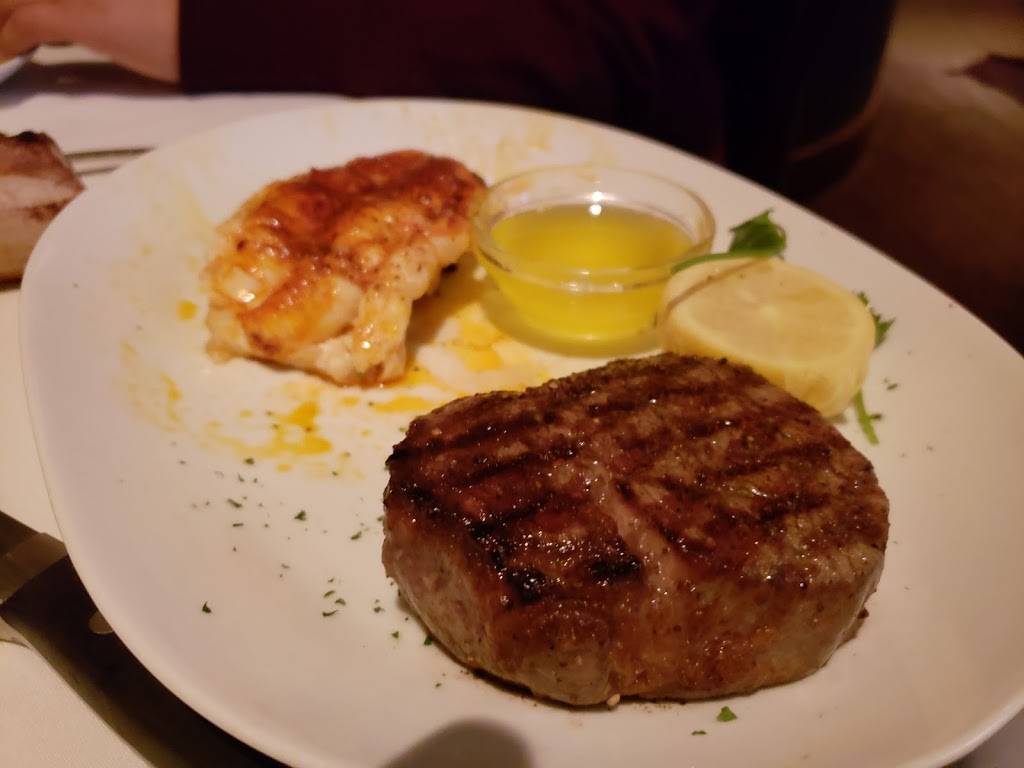 Eddie Vs Prime Seafood | night club | 15323 N Scottsdale Rd, Scottsdale, AZ 85254, USA | 4807304800 OR +1 480-730-4800