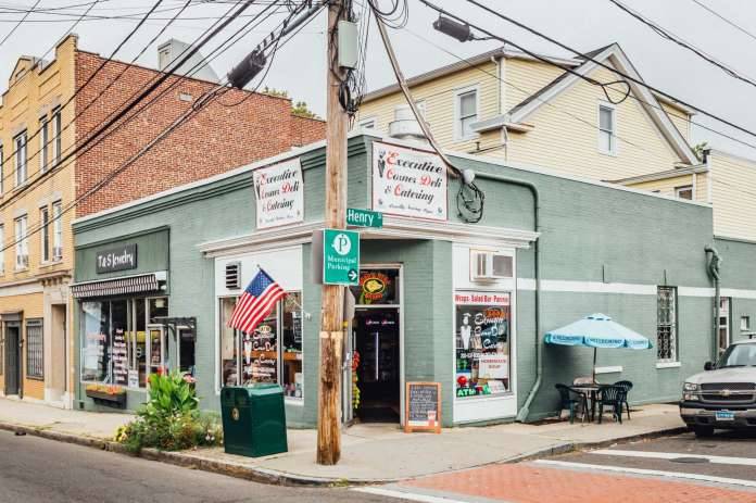 Executive Corner Deli & Catering | meal delivery | 229 Mill St, Greenwich, CT 06830, USA | 2035318087 OR +1 203-531-8087