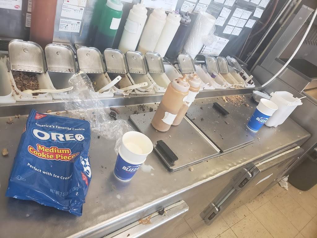 Dairy Queen | restaurant | 1922 N 72nd St, Omaha, NE 68114, USA | 4023913754 OR +1 402-391-3754