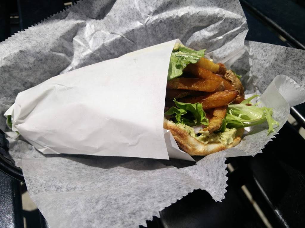 The Gyro Spot | restaurant | 1073 Elm St, Manchester, NH 03101, USA | 6032183869 OR +1 603-218-3869