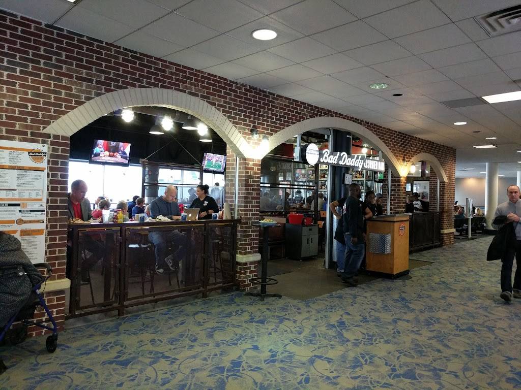 Bad Daddys Burger Bar | restaurant | 5501 C Josh Bringham Concourse C Gate 4, Charlotte, NC 28208, USA | 7043594013 OR +1 704-359-4013