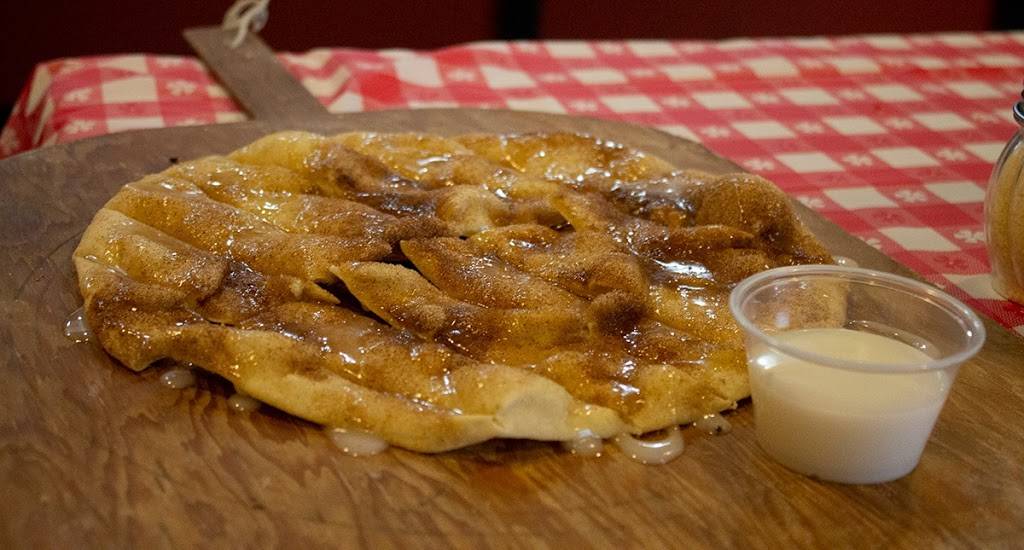 Stone Thrown Pizzeria | restaurant | 3980 Center Point Rd NE, Cedar Rapids, IA 52402, USA | 3192002056 OR +1 319-200-2056