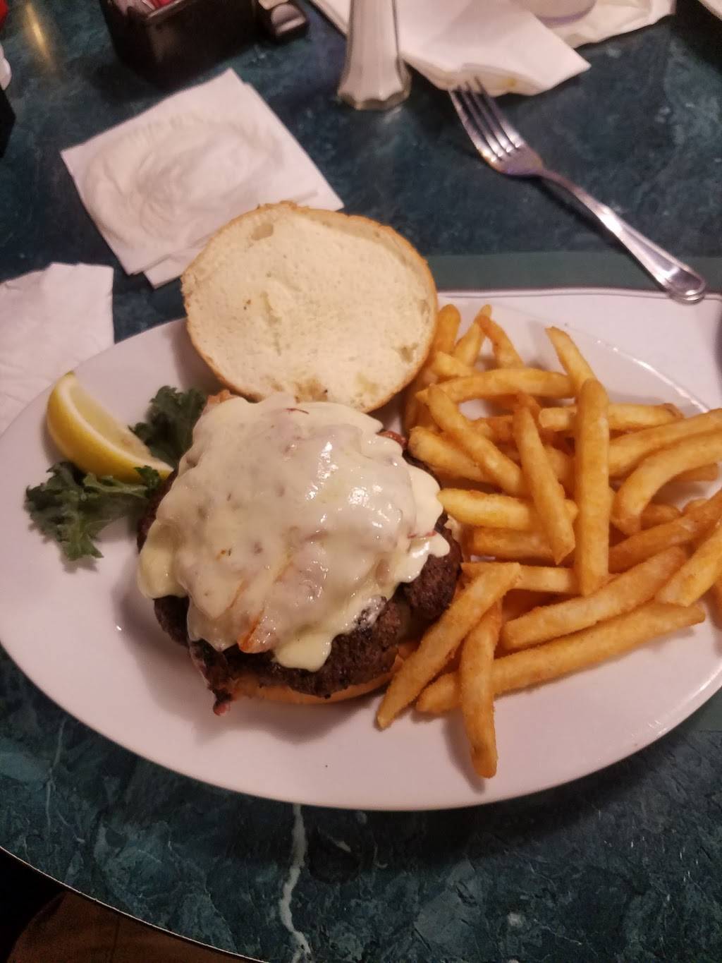 Fishermans Catch | restaurant | 1 Maurice Dr, Forest Hill, MD 21050, USA | 4108935555 OR +1 410-893-5555