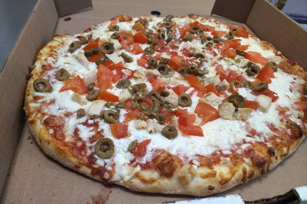 Famous Pizza | restaurant | 28 Queen St W, Cambridge, ON N3C 1G1, Canada | 5192201295 OR +1 519-220-1295