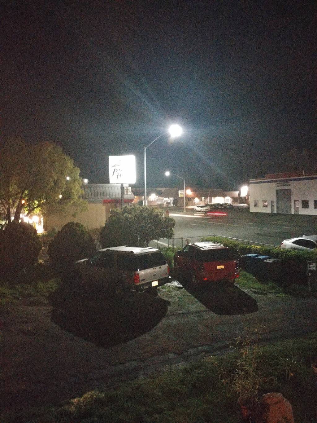 Pizza Hut | restaurant | 905 Broadway St, Vallejo, CA 94590, USA | 7076450505 OR +1 707-645-0505