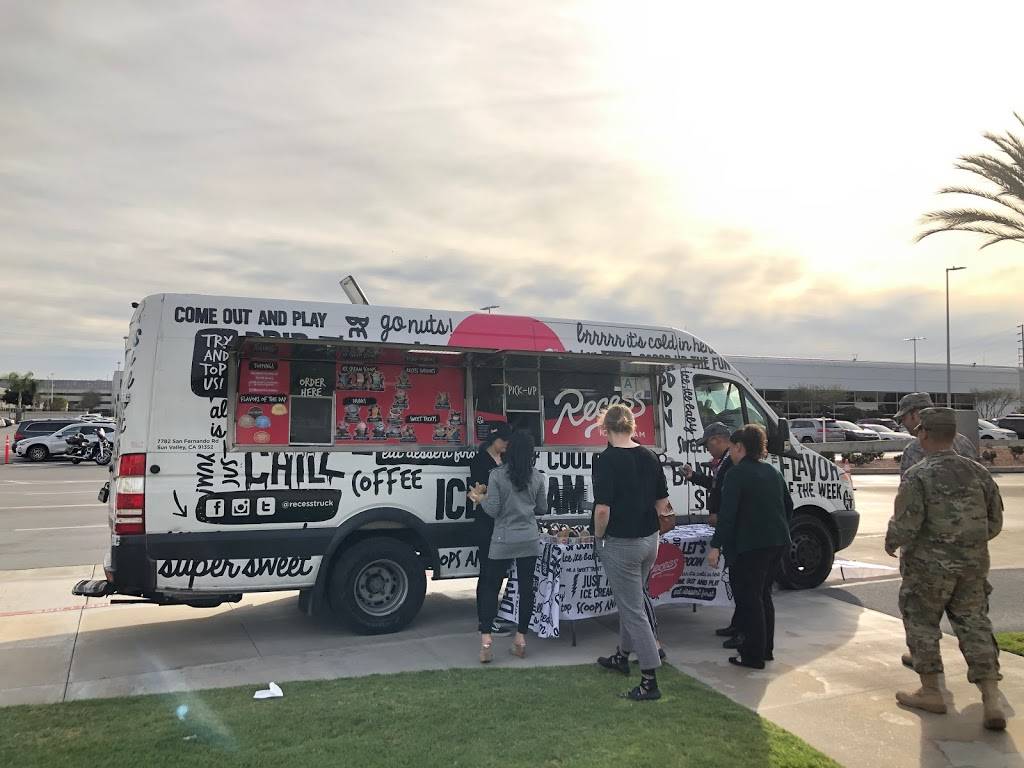 Recess Truck | restaurant | 7782 San Fernando Rd, Sun Valley, CA 91352, USA | 6262099831 OR +1 626-209-9831