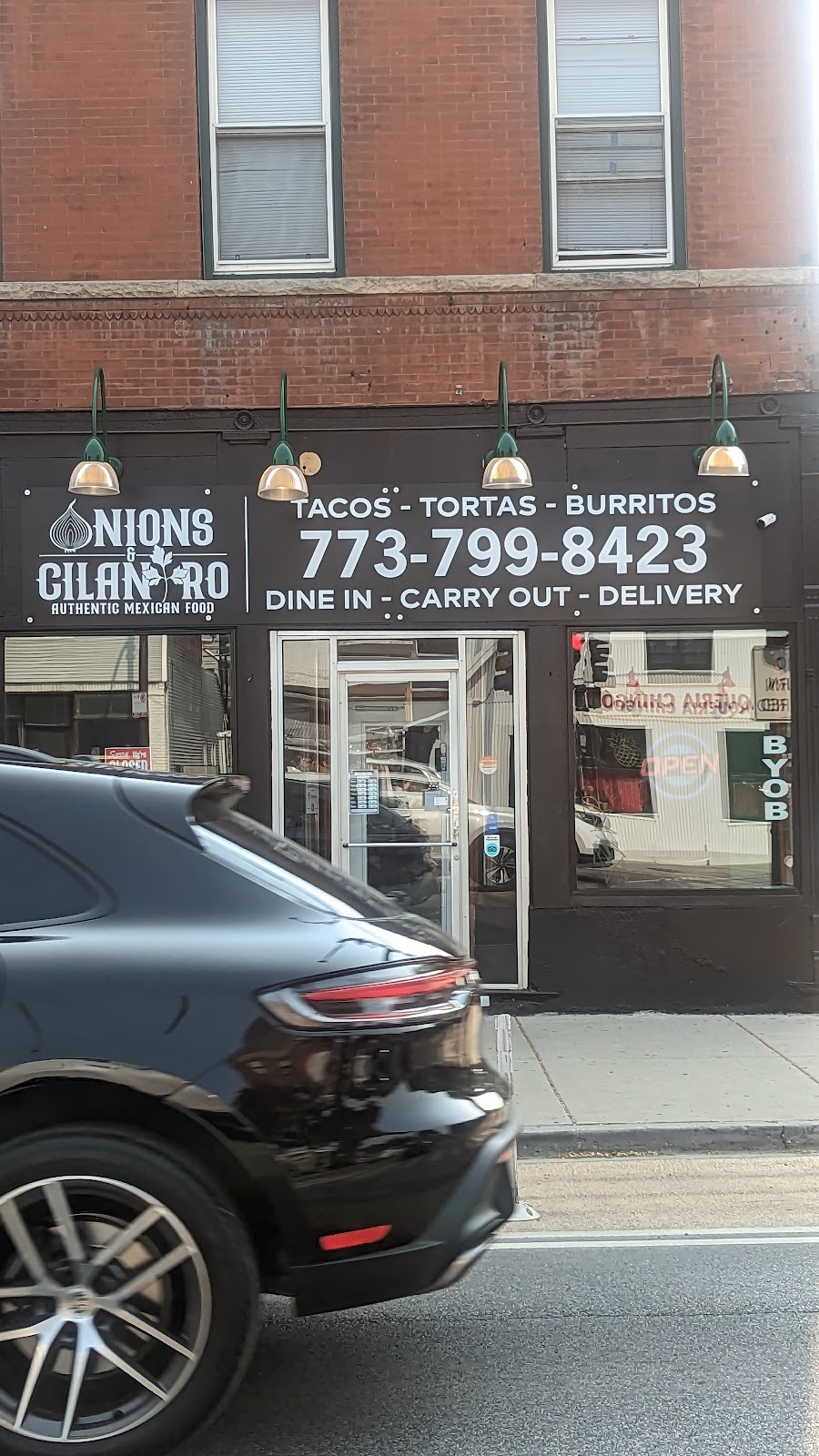 Onions & Cilantro | restaurant | 2235 N Western Ave, Chicago, IL 60647, USA | 7737998423 OR +1 773-799-8423