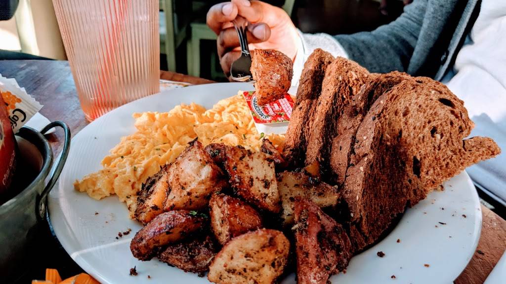 Grub | restaurant | 911 Seward St, Los Angeles, CA 90038, USA | 3234613663 OR +1 323-461-3663