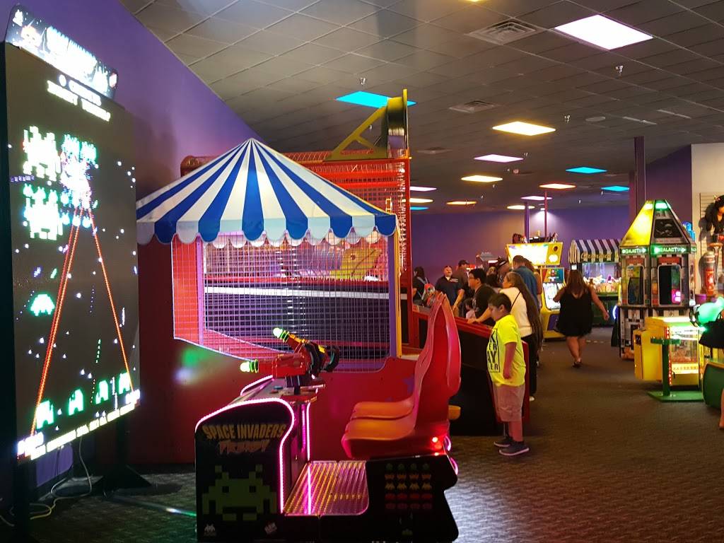 Peter Piper Pizza | meal takeaway | 6965 Bandera Rd, San Antonio, TX 78238, USA | 2105437118 OR +1 210-543-7118