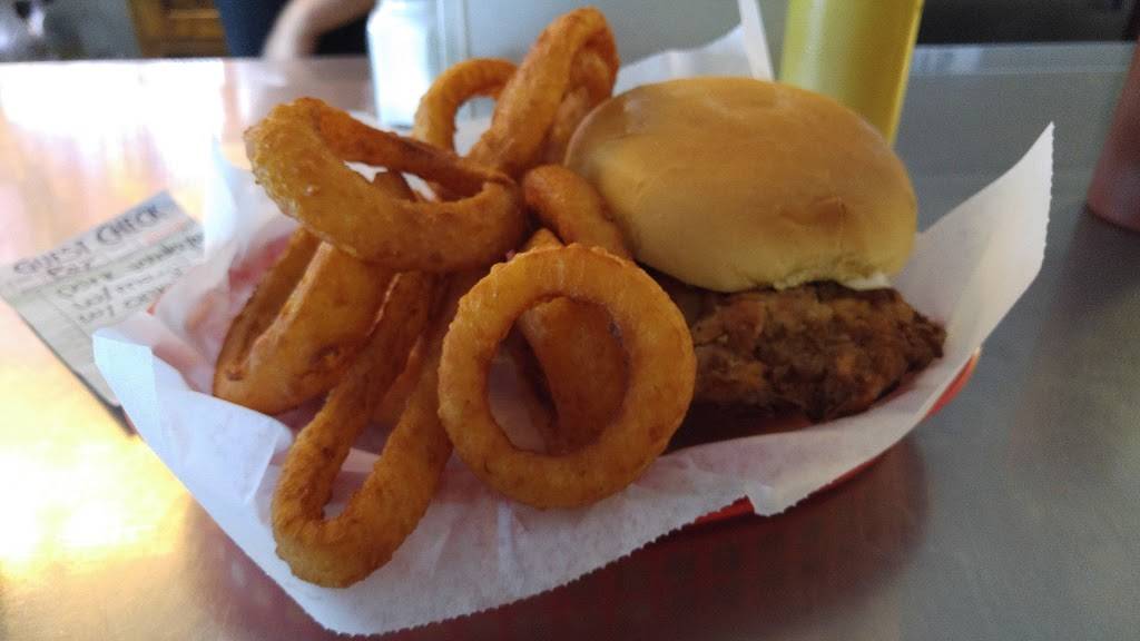 Lodge | restaurant | 16609 Clay St, Bellevue, NE 68123, USA | 4022918585 OR +1 402-291-8585