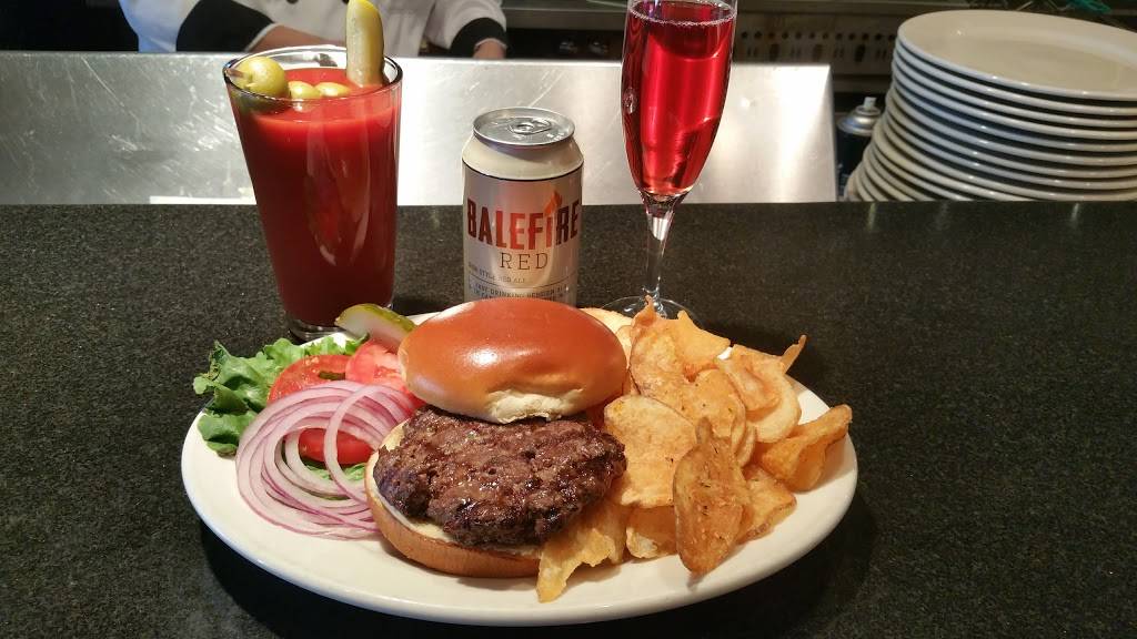 The Tavern at St. Michaels Square | restaurant | 2918 67th Ave, Greeley, CO 80634, USA | 9703302337 OR +1 970-330-2337