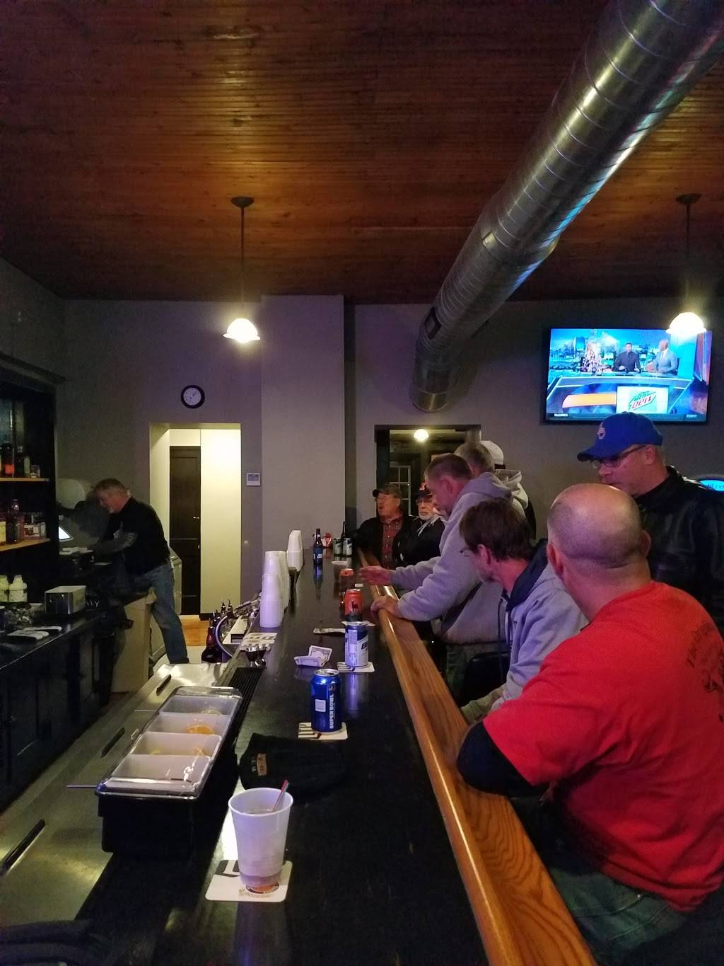 ELM Street Grill | restaurant | 113 E Elm St, Argenta, IL 62501, USA | 2177952295 OR +1 217-795-2295