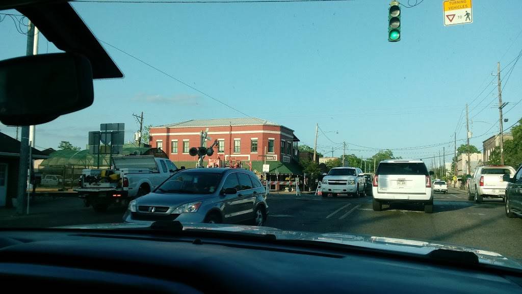 The SneauxBall Shack | restaurant | 22148 LA-22, Ponchatoula, LA 70454, USA | 9852225584 OR +1 985-222-5584