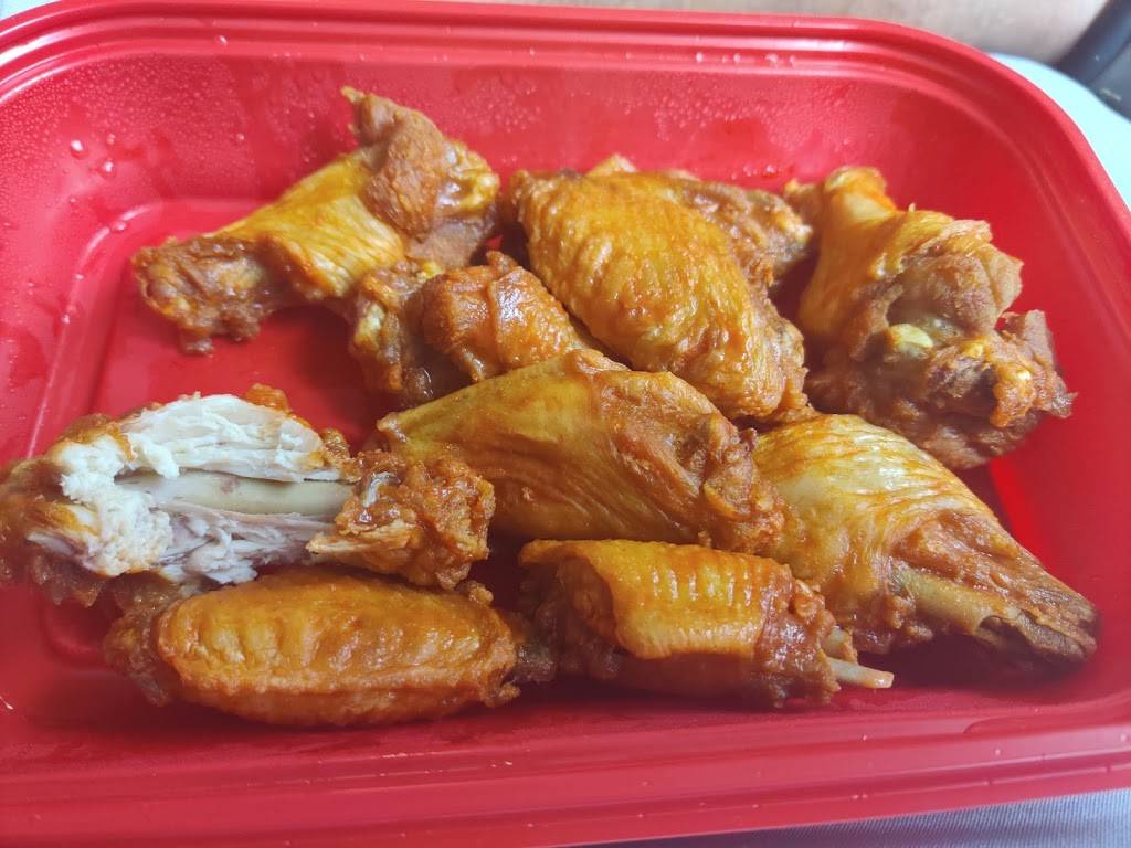 The Buffalo Spot | restaurant | 1707 N Collins St Suite 121, Arlington, TX 76011, USA | 6822597234 OR +1 682-259-7234