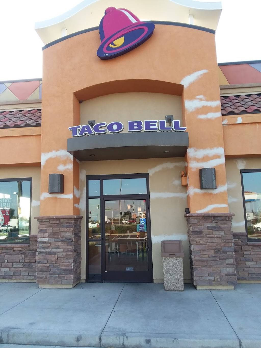 Taco Bell | meal takeaway | 339 Joseph Gallo Dr, Livingston, CA 95334, USA | 2093947746 OR +1 209-394-7746
