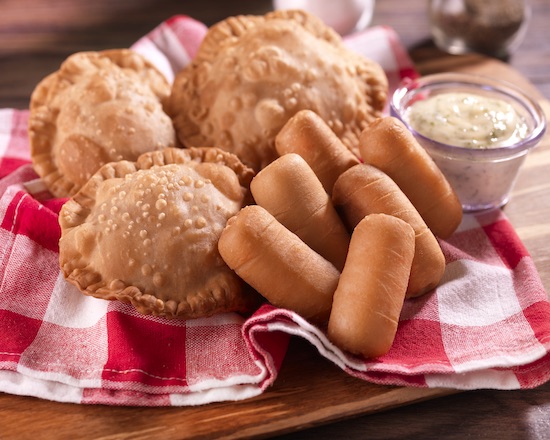 Central Park Food Station (Kendall) | restaurant | 9558 SW 137th Ave, Miami, FL 33186, USA | 2676659909 OR +1 267-665-9909