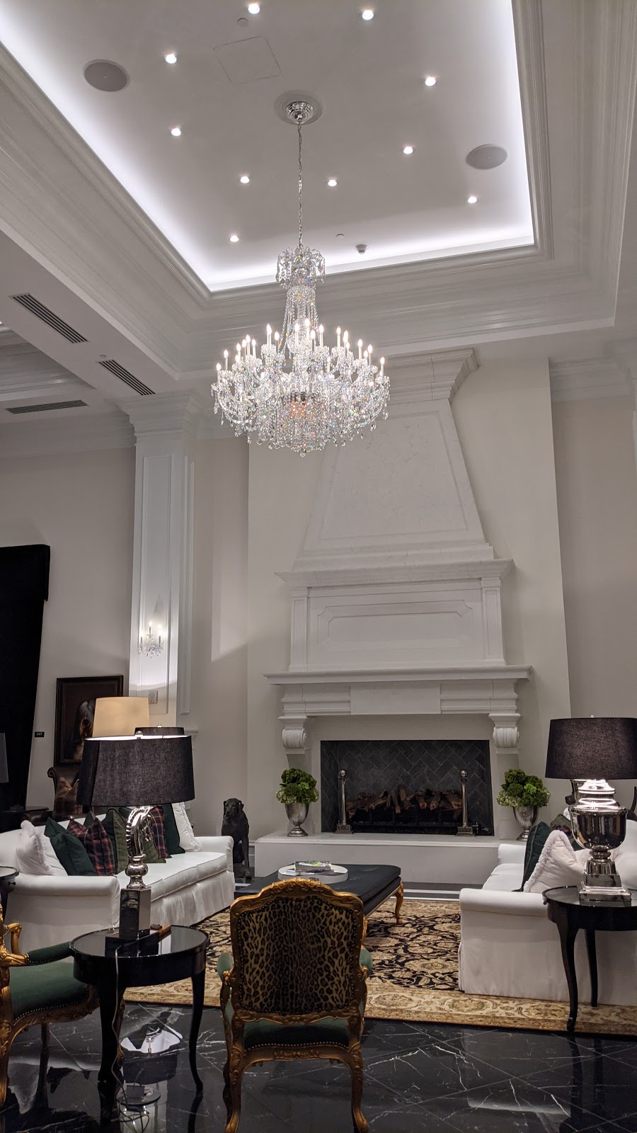 The Yellow Pony Pub and Garden | restaurant | 8510 NW 17th Lane, Ocala, FL 34482, USA | 3524147900 OR +1 352-414-7900