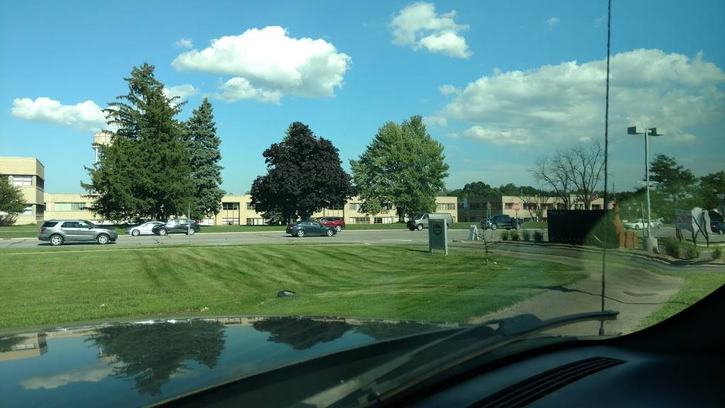 Starbucks | cafe | 6950 N Rochester Rd, Rochester Hills, MI 48306, USA | 2486080138 OR +1 248-608-0138