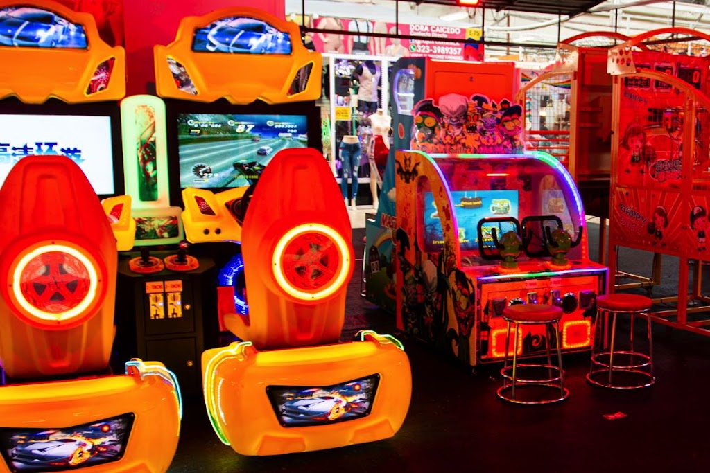 Swap Meet Plaza Americana | shopping mall | 6200 Wilmington Ave, Los Angeles, CA 90001, USA | 3109201078 OR +1 310-920-1078