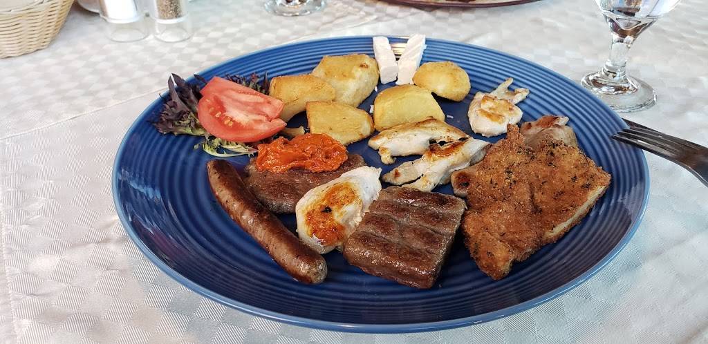 Sarajevo Restaurant | restaurant | 2701 W Lawrence Ave, Chicago, IL 60625, USA | 7732755310 OR +1 773-275-5310