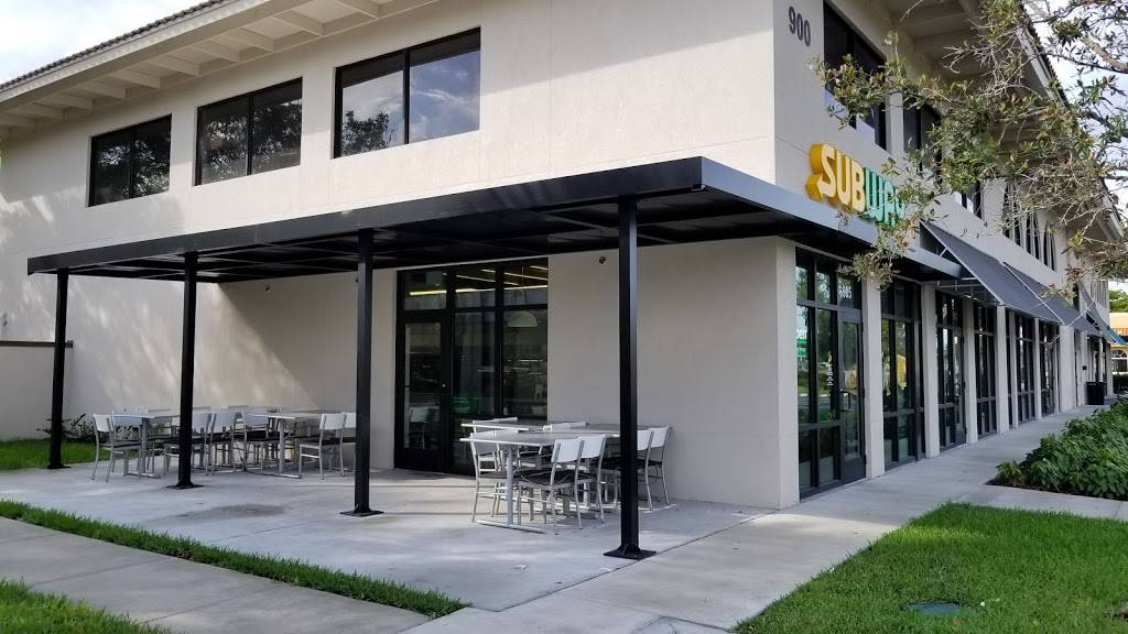 Subway | restaurant | 900 Linton Blvd, Delray Beach, FL 33444, USA | 5613307442 OR +1 561-330-7442