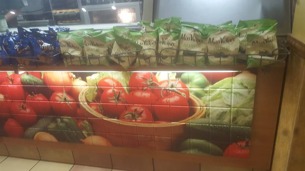 Subway | restaurant | 156 S US Hwy 17 92, Longwood, FL 32750, USA | 4073392795 OR +1 407-339-2795