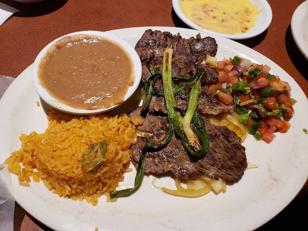 Lupe’s Tex-Mex & Grill | restaurant | 770 E Road to Six Flags St Ste 178, Arlington, TX 76011, USA | 8174606661 OR +1 817-460-6661