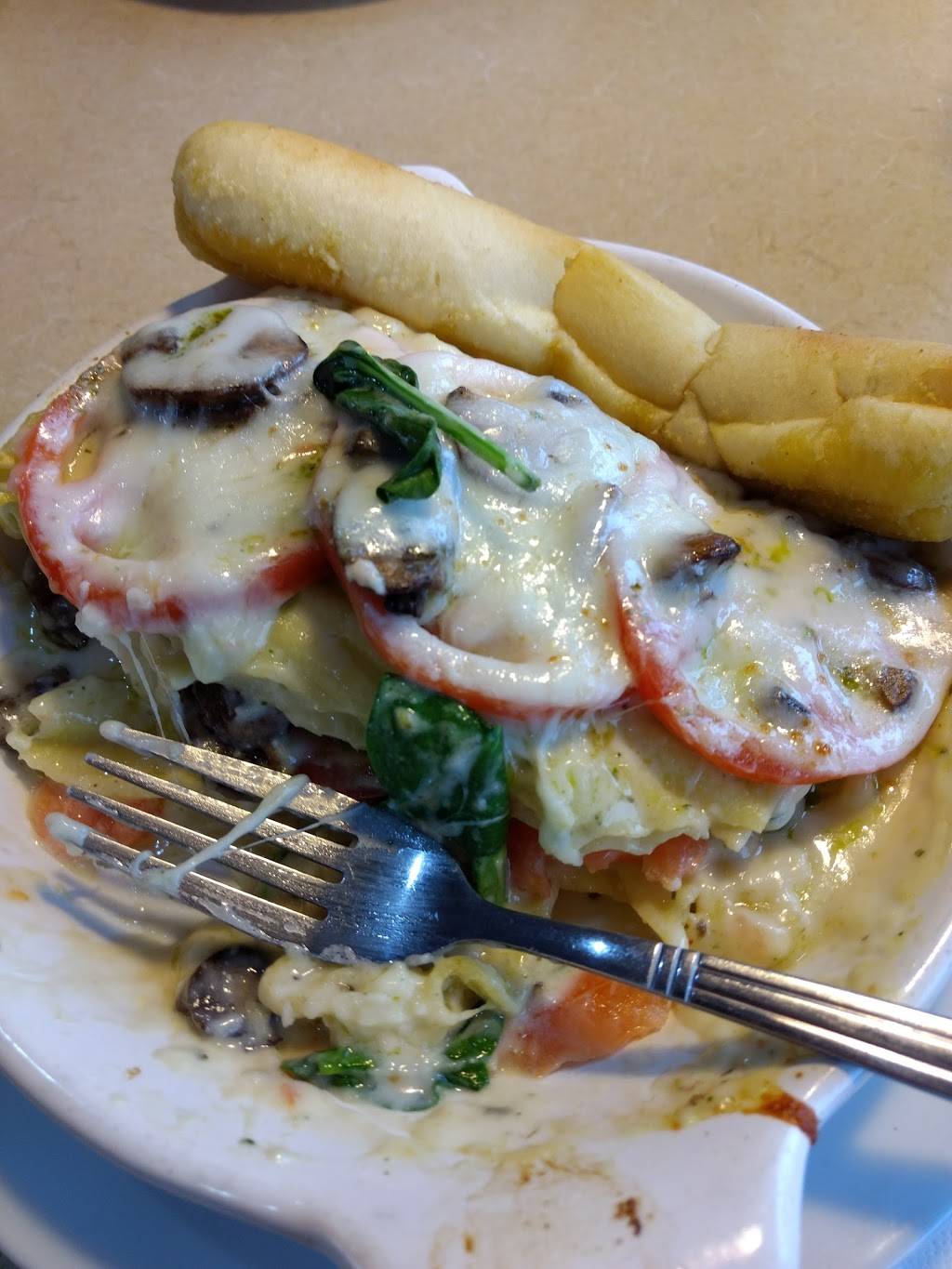 Fazolis | restaurant | 8341 Old Troy Pike, Huber Heights, OH 45424, USA | 9372360410 OR +1 937-236-0410