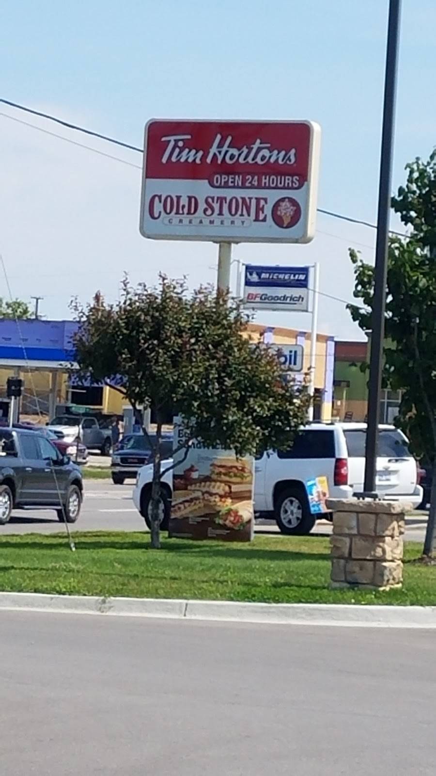 Cold Stone Creamery | bakery | 1307 W Main St, Gaylord, MI 49735, USA | 9894482222 OR +1 989-448-2222