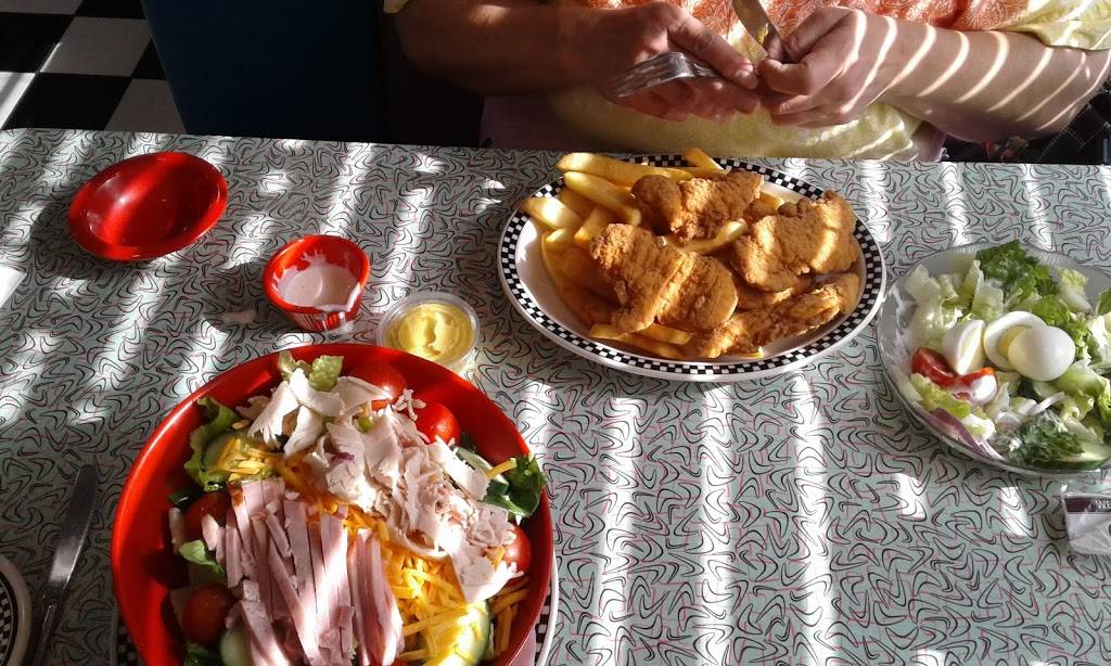 The Grand Diner | restaurant | 48730 Grand River Ave, Novi, MI 48374, USA | 2483800333 OR +1 248-380-0333