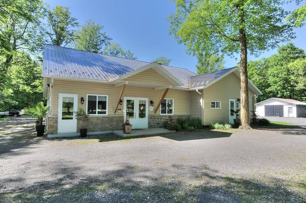 LAmalgame Traiteur & Relais du Terroir | restaurant | 6070 Rang des Érables, Saint-Hyacinthe, QC J2R 1X3, Canada | 5147795786 OR +1 514-779-5786