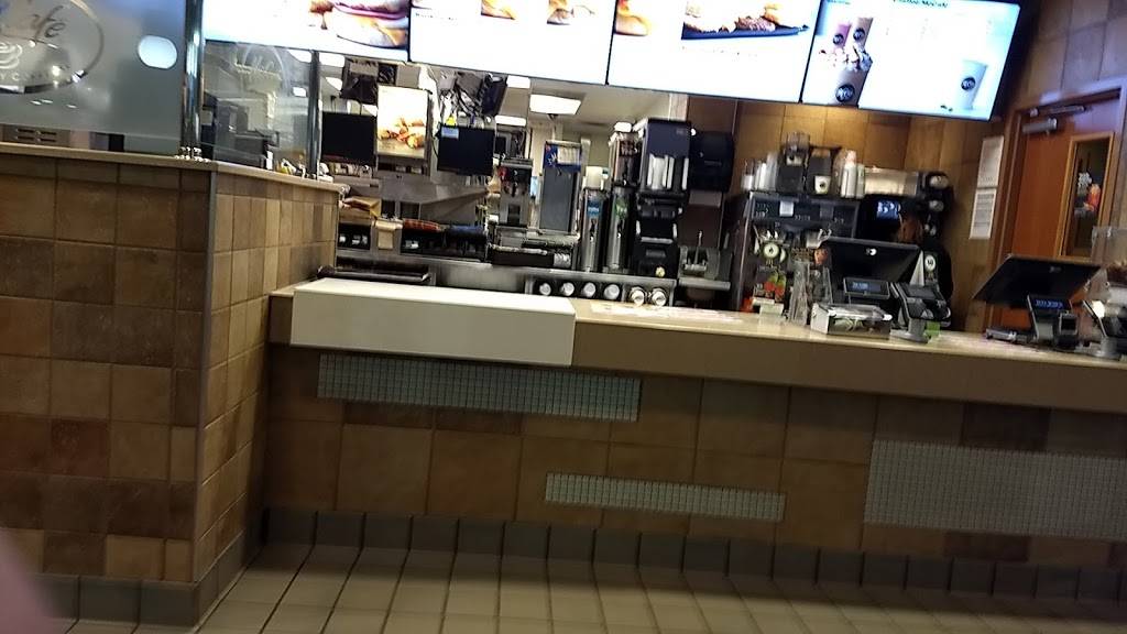 McDonalds | cafe | 116 S Division St, Bellaire, MI 49615, USA | 2315338846 OR +1 231-533-8846