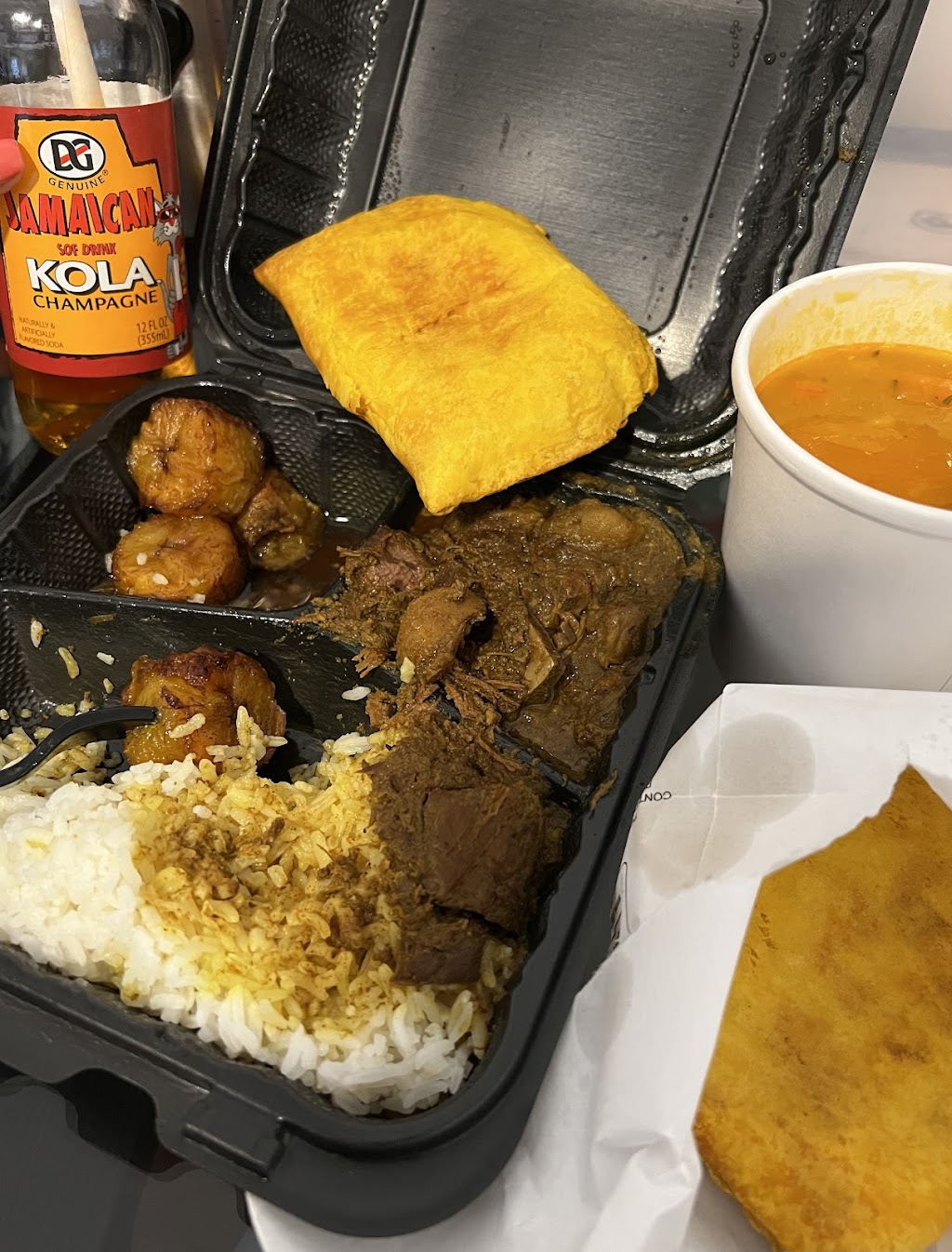 Jamaica Mi Hungry | restaurant | 182 Western Ave, Allston, MA 02134, USA | 6179034559 OR +1 617-903-4559