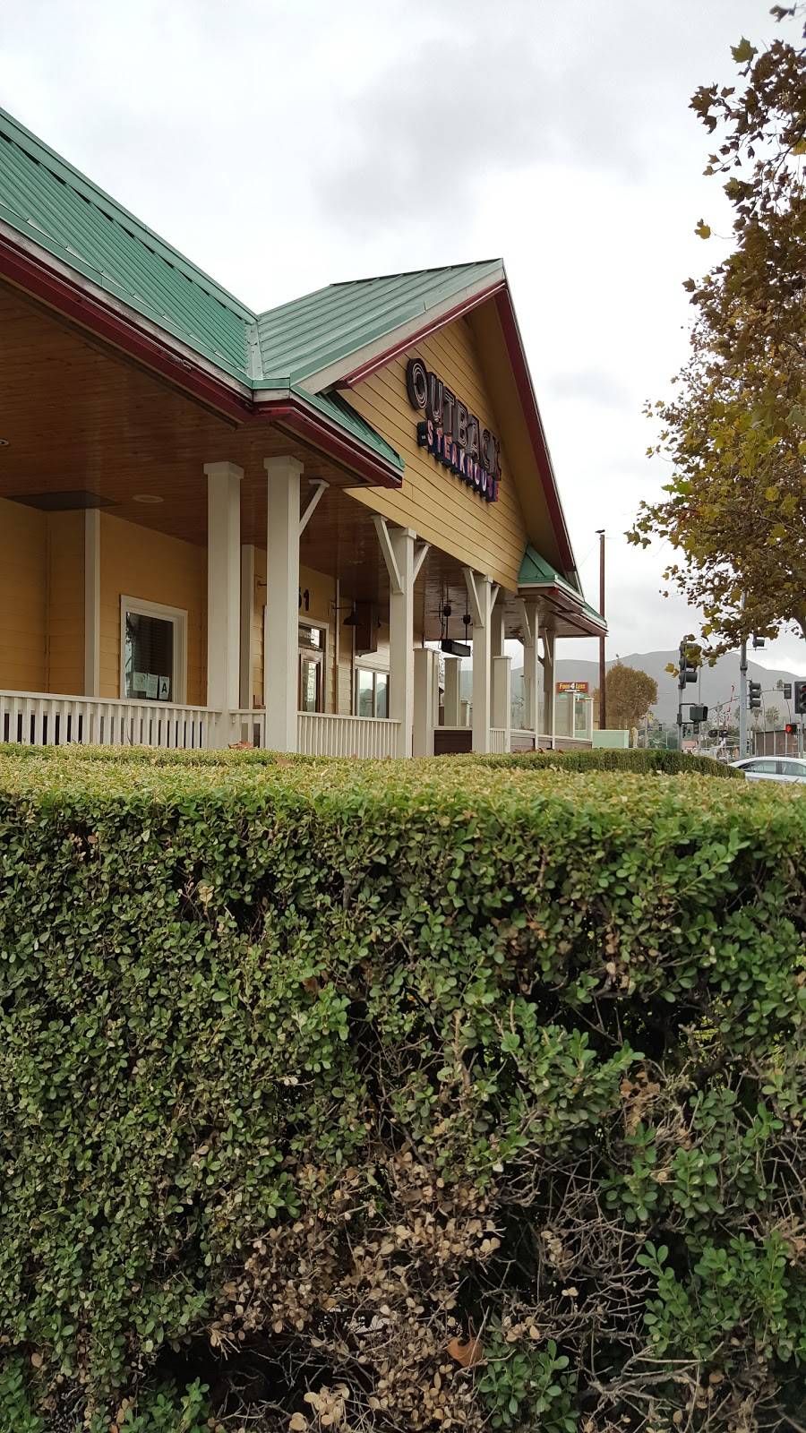 Outback Steakhouse | restaurant | 151 N McKinley St, Corona, CA 92879, USA | 9512731336 OR +1 951-273-1336