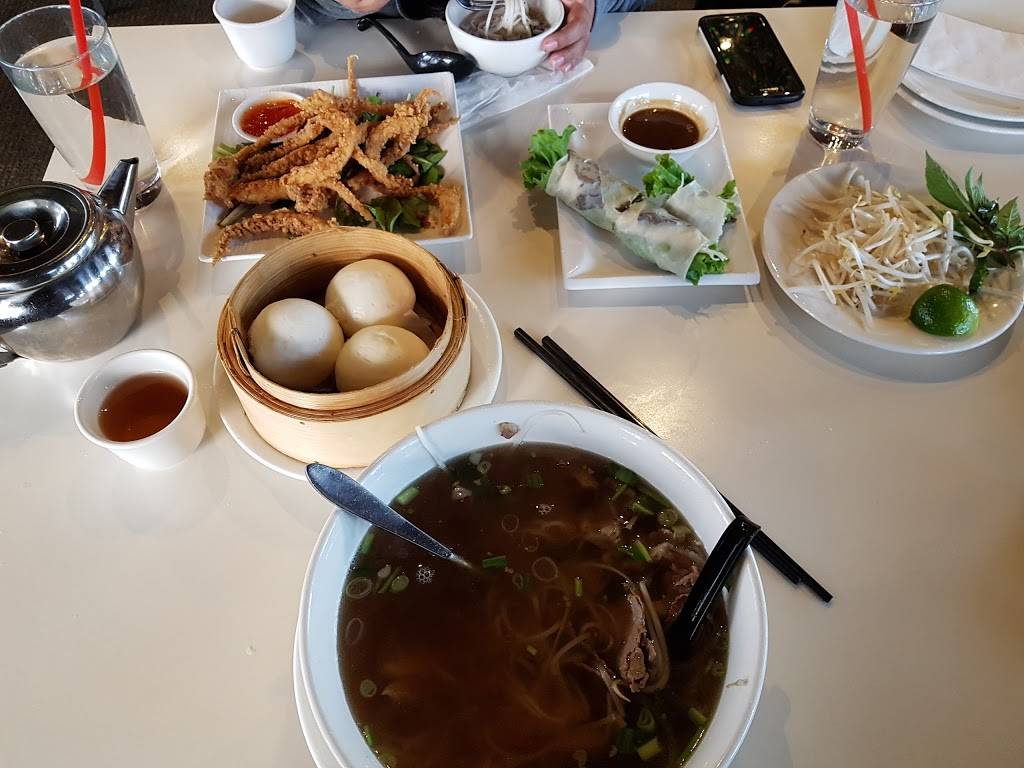 Ben Thanh | restaurant | 500 Fairway Rd S, Kitchener, ON N2C 1X3, Canada | 5197423338 OR +1 519-742-3338